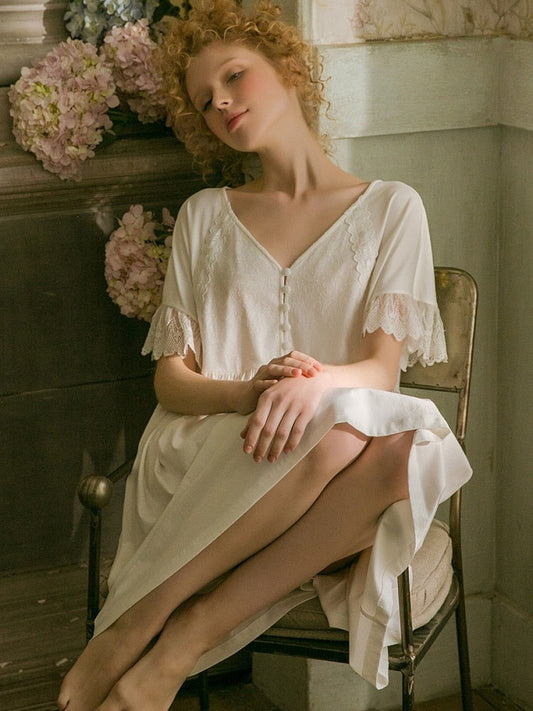 2019 Summer White Cotton Sweet Women's Nightgowns Soft Loose Sleepwear Elegant Vintage Princess Lace Night Dress 19523 baby magazin 