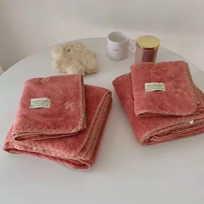 Micro-commercial explosion of Teddy bath towels two-piece home home daily thick water absorbing soft solid color two-piece baby magazin 