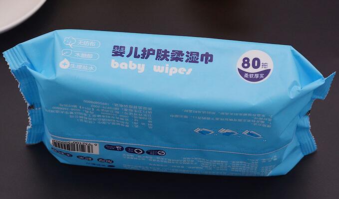 Thick super soft non-irritating baby wipes baby magazin 