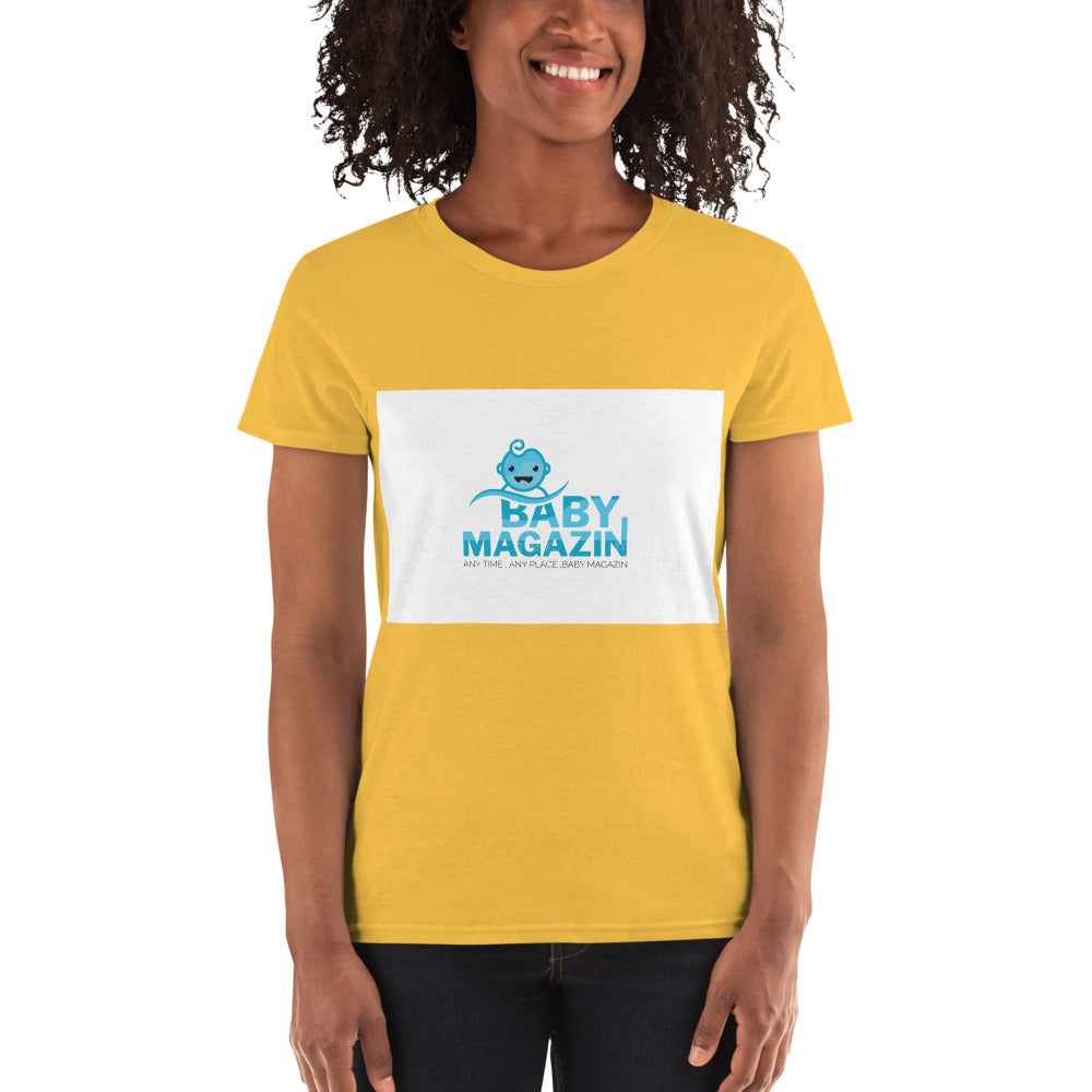 Women's short sleeve t-shirt baby magazin 