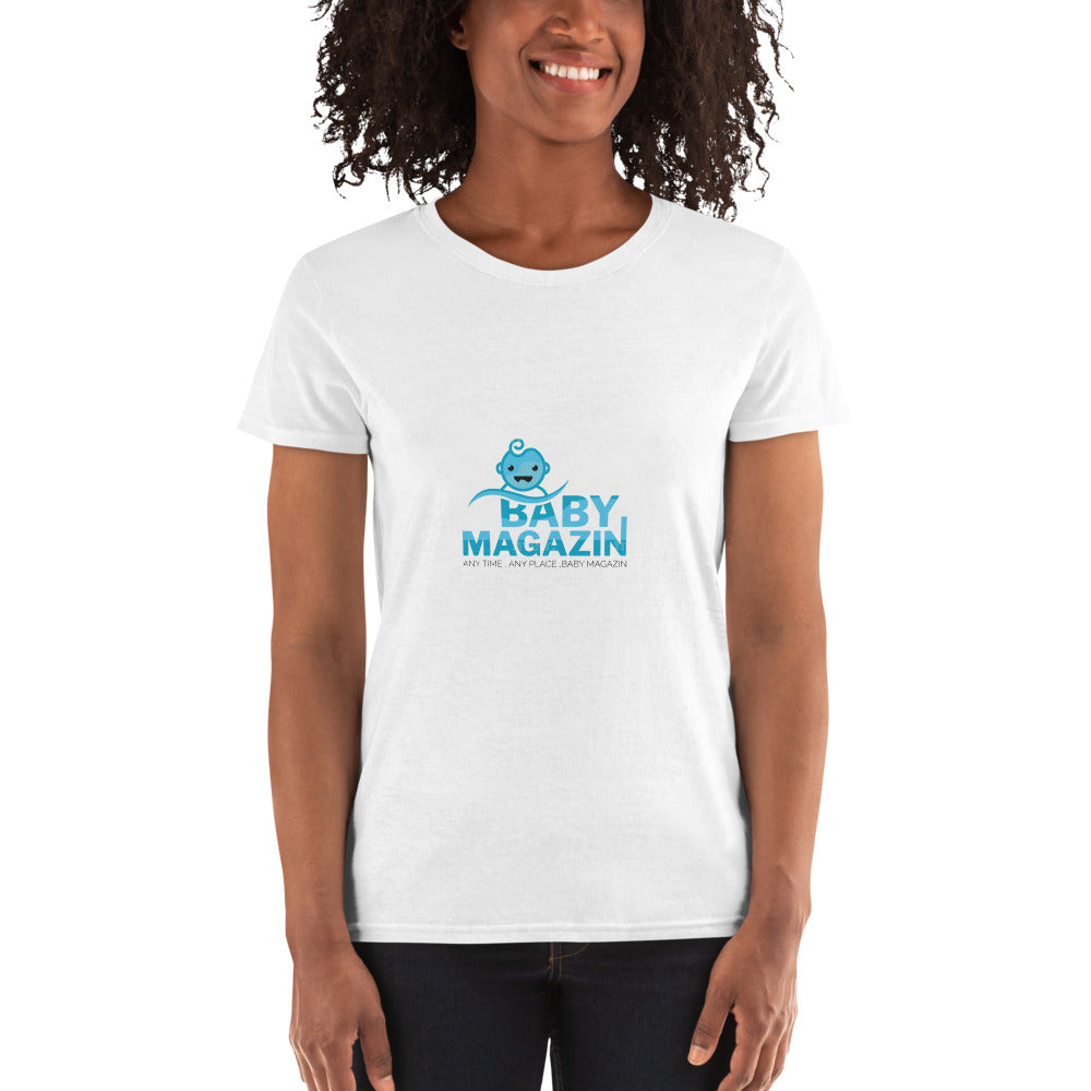 Women's short sleeve t-shirt baby magazin 